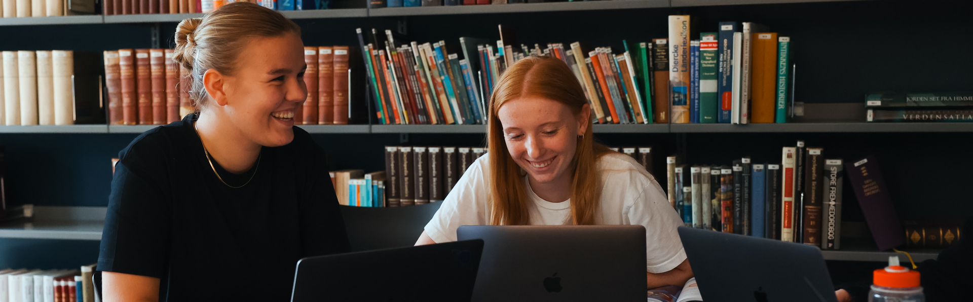 Gruppe bibliotek1 EUX kontor